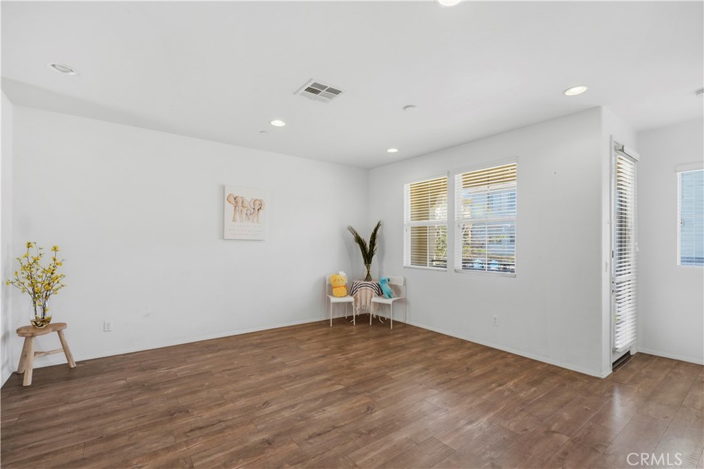 6359 Lyra Road Eastvale, CA 91752 - Photo 10 of 30