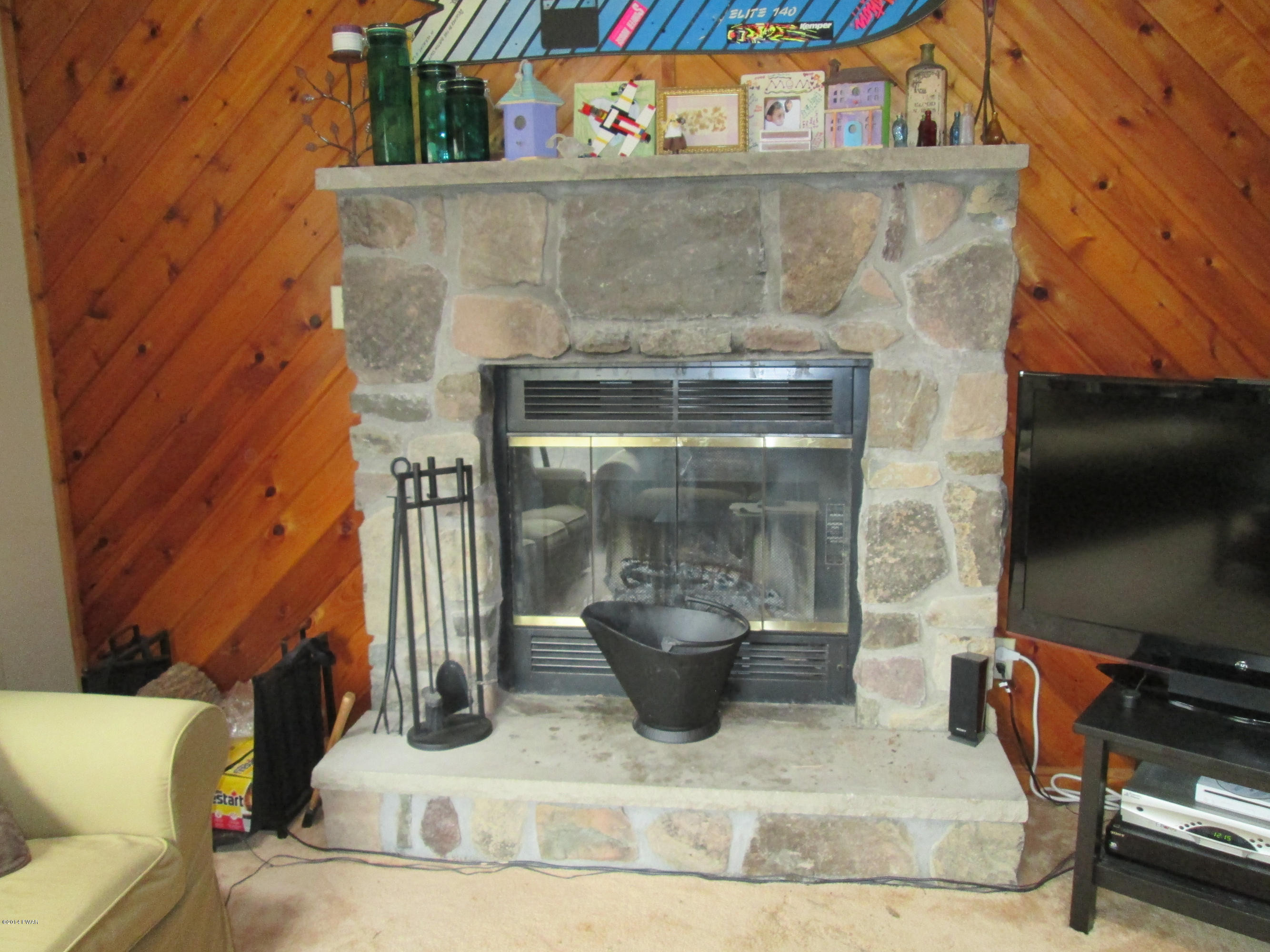 105 Laurel Road Lackawaxen, PA 18435 - Photo 9 of 19 Gallery Image 9