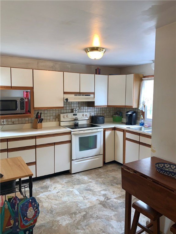 199 Woodhaven Road Pawtucket, RI 02861 - Photo 6 of 30 Gallery Image 6