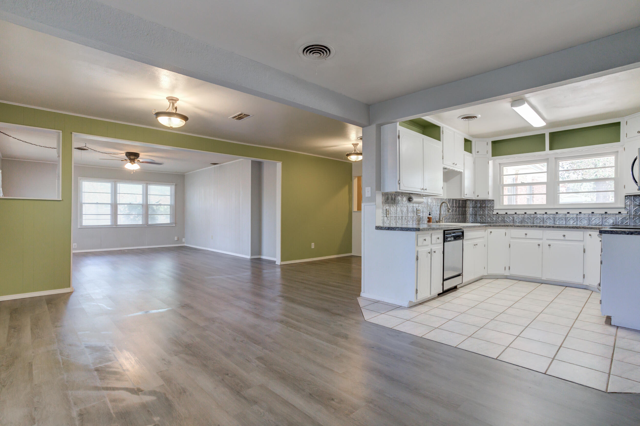 4202 52nd Street Lubbock, TX 79413 - Photo 10 of 23 last kitchen