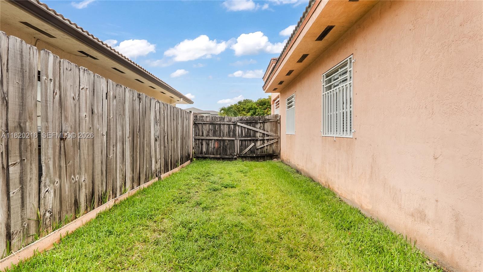 19730 Northwest 78th Avenue Hialeah, FL 33015 - Photo 25 of 30