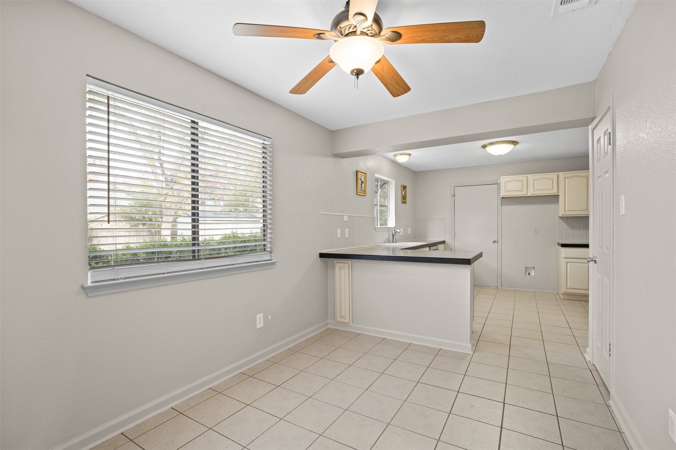 2408 West Messick Loop Round Rock, TX 78681 - Photo 11 of 28