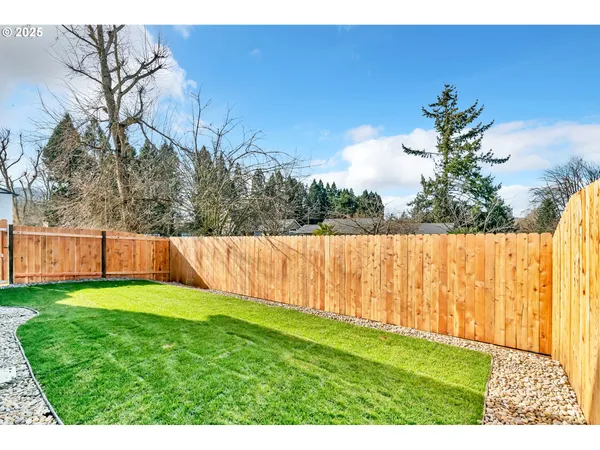 $690,000 | 4356-4358 Kalmia Street, Springfield, OR 97478