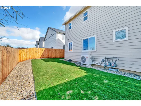 $690,000 | 4356-4358 Kalmia Street, Springfield, OR 97478