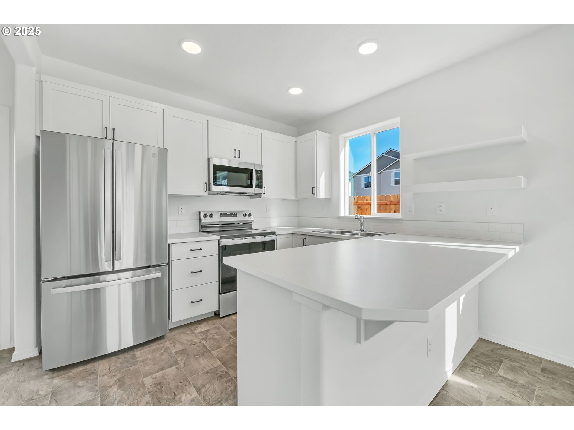 4356-4358 Kalmia Street Springfield, OR 97478 - Photo 7 of 41