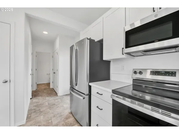 $690,000 | 4356-4358 Kalmia Street, Springfield, OR 97478