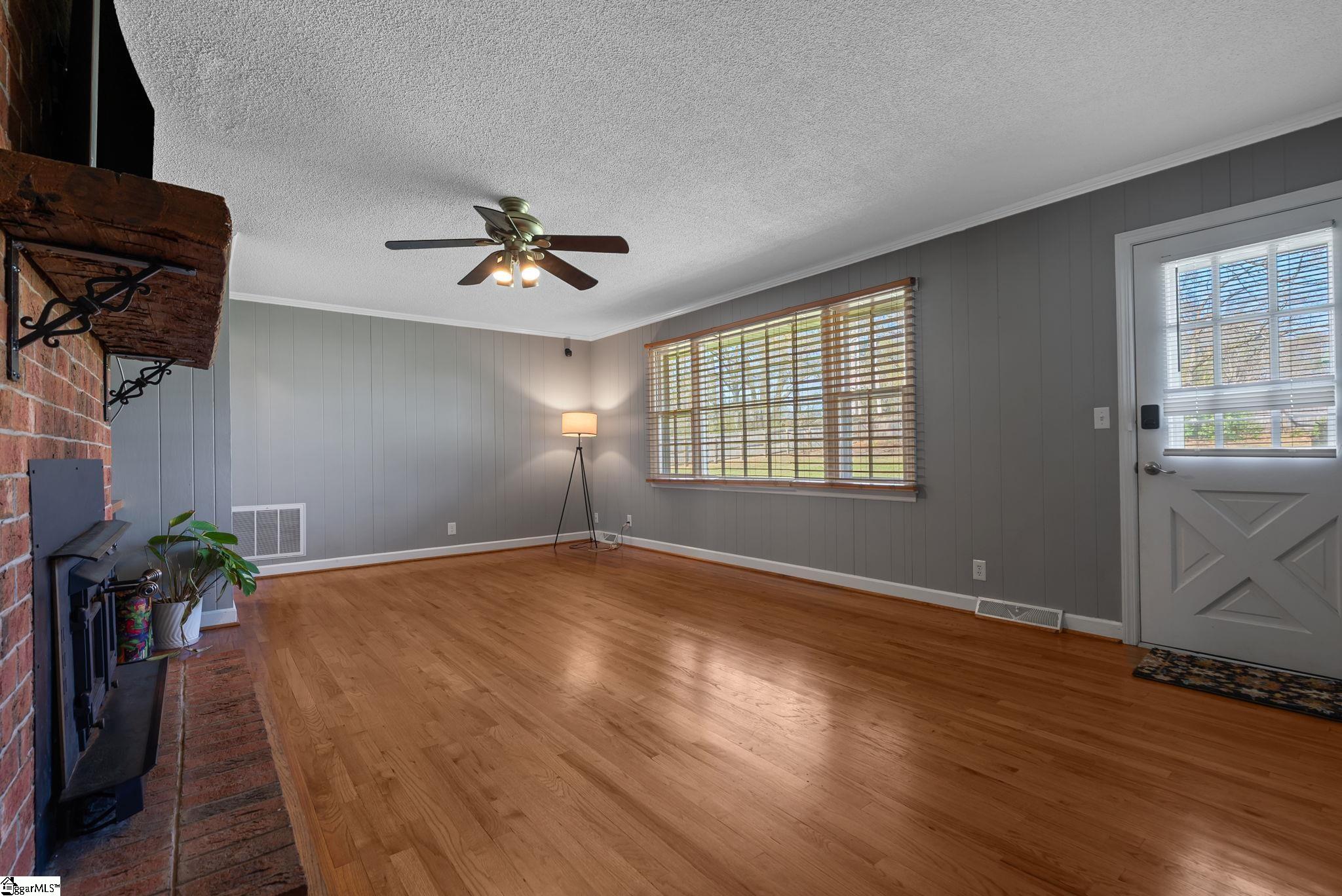 300 Green Street Williamston, SC 29697 - Photo 5 of 49