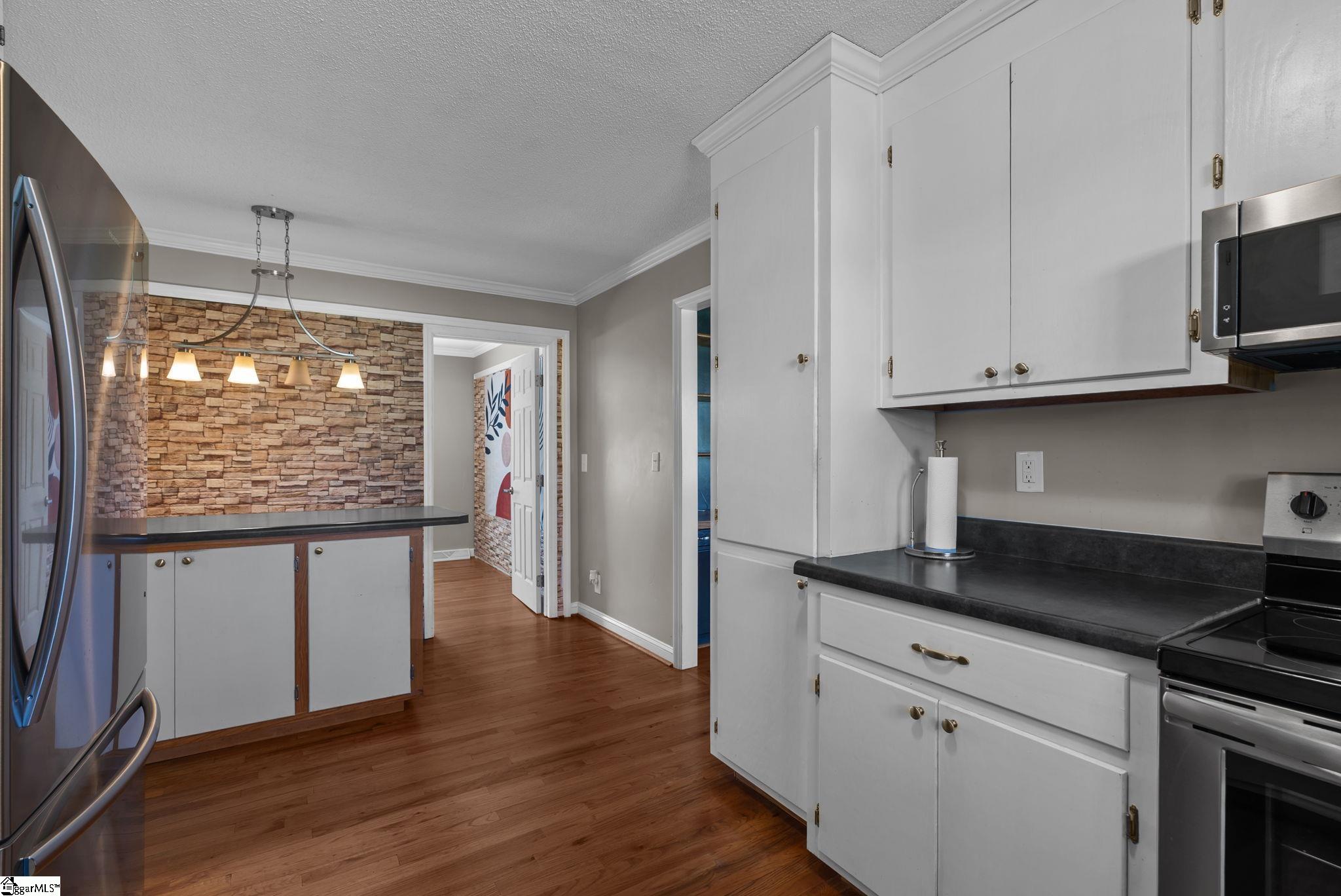 300 Green Street Williamston, SC 29697 - Photo 9 of 49