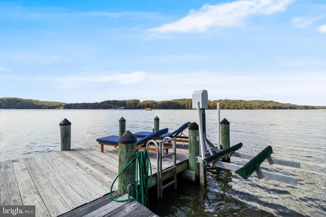 $1,650,000 | 8535 Colleen Drive, Port Tobacco, MD 20677