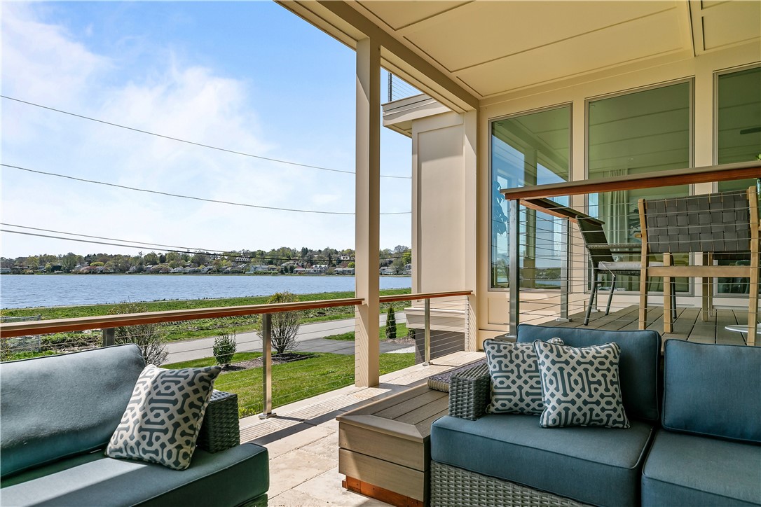 82 Ellery Road Newport, RI 02840 - Photo 16 of 30