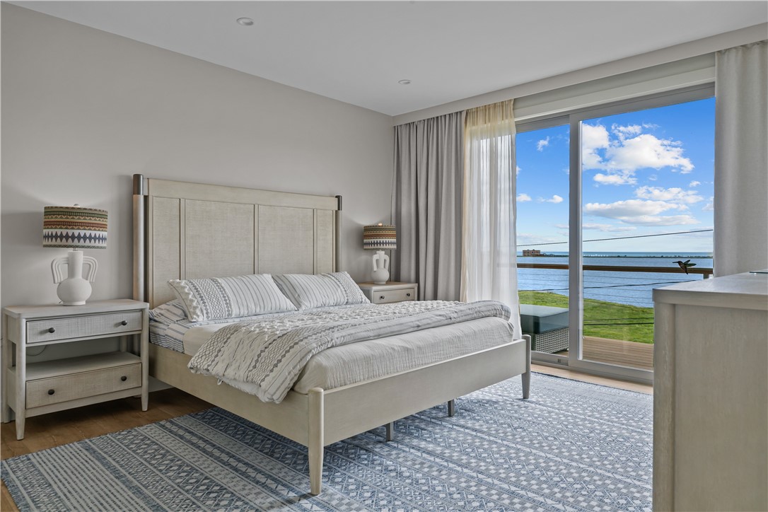 82 Ellery Road Newport, RI 02840 - Photo 24 of 30 King Suite