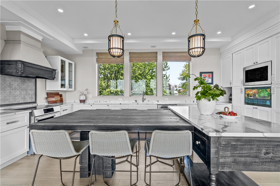 82 Ellery Road Newport, RI 02840 - Photo 10 of 30