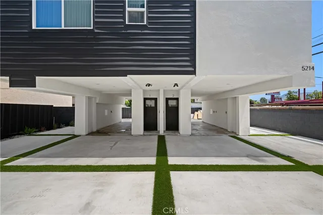 a view of a living room