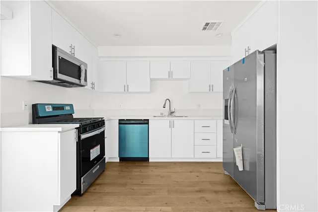 $3,500,000 | 5218 Auckland Avenue, North Hollywood, CA 91601