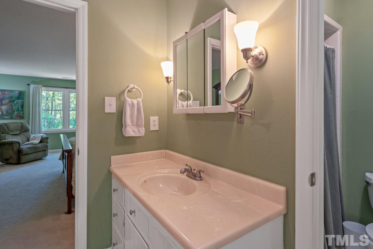 3100 Avondale Court Raleigh, NC 27613 - Photo 17 of 28 Gallery Image 17