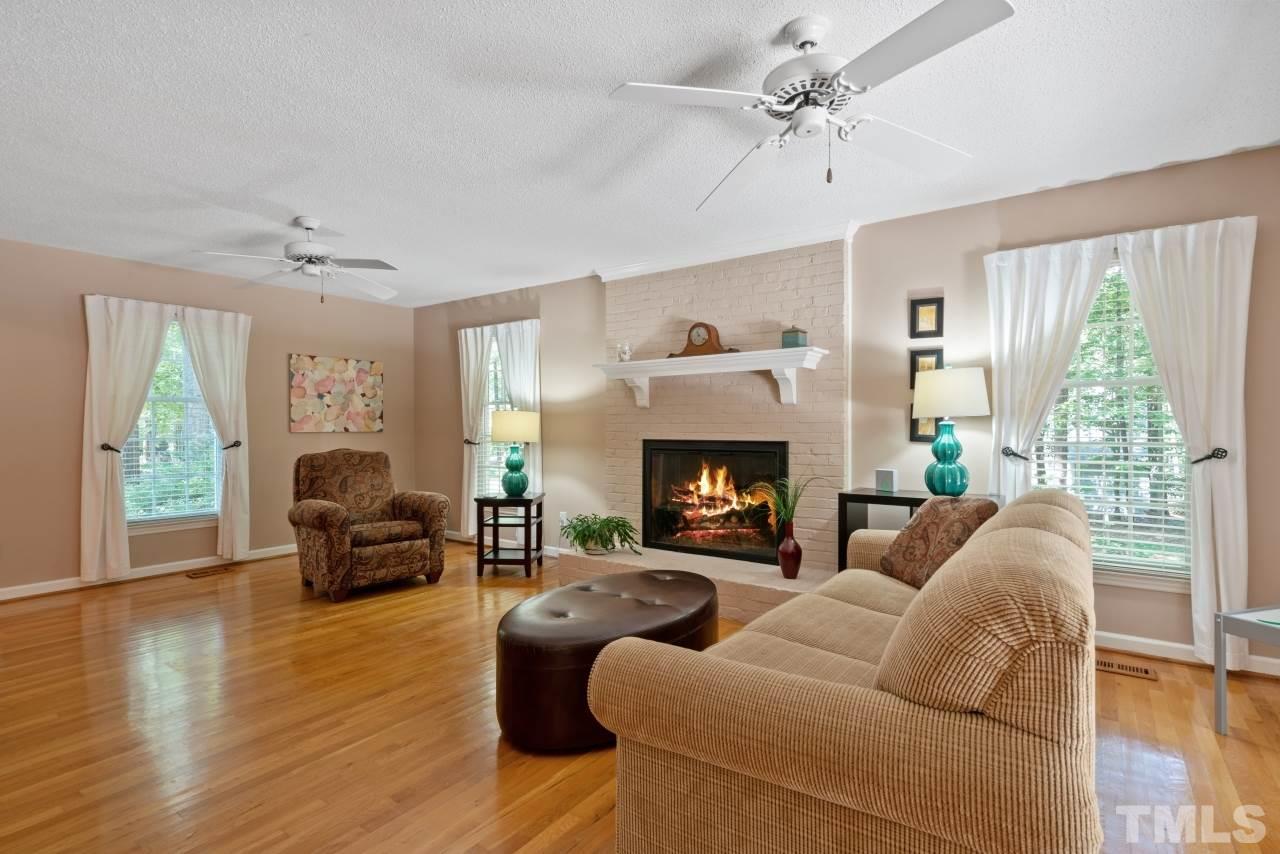 3100 Avondale Court Raleigh, NC 27613 - Photo 4 of 28 Gallery Image 4