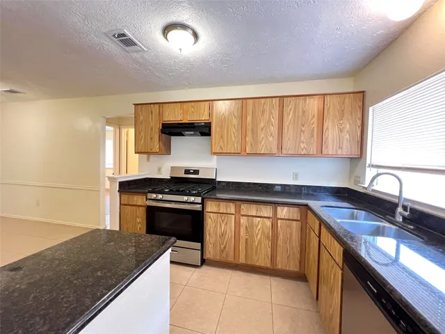 $1,495 | 12242 Westlock Drive, Tomball, TX 77377