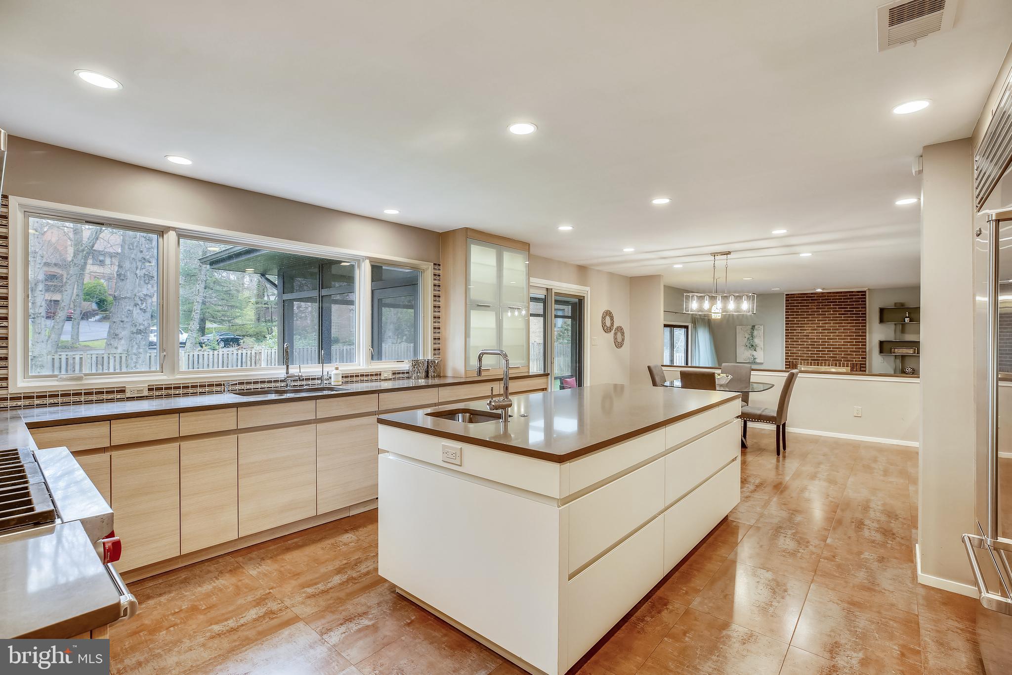 7903 Springer Road Bethesda, MD 20817 - Photo 14 of 83 Kitchen remodel 2018 w/Leicht Cabinets