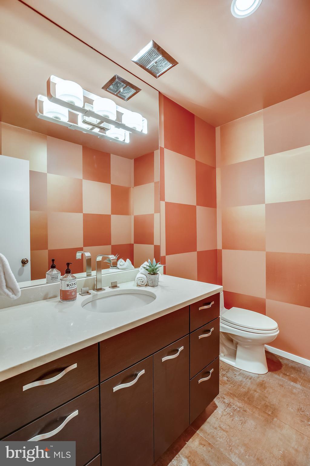7903 Springer Road Bethesda, MD 20817 - Photo 32 of 83 Main level Powder Room