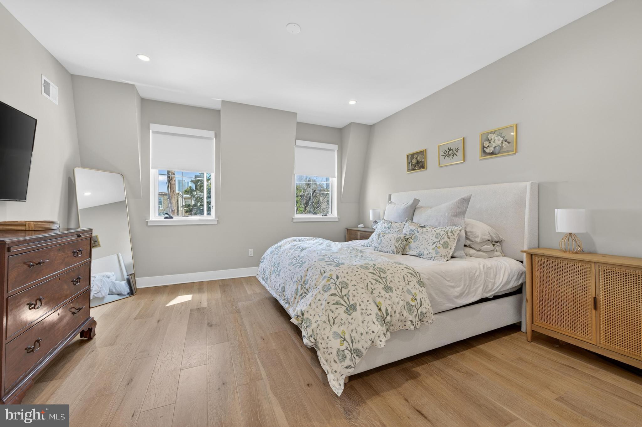 2040 Pemberton Street Philadelphia, PA 19146 - Photo 13 of 20