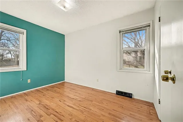 $245,000 | 5525 Northeast 59th Terrace, Kansas City, MO 64119