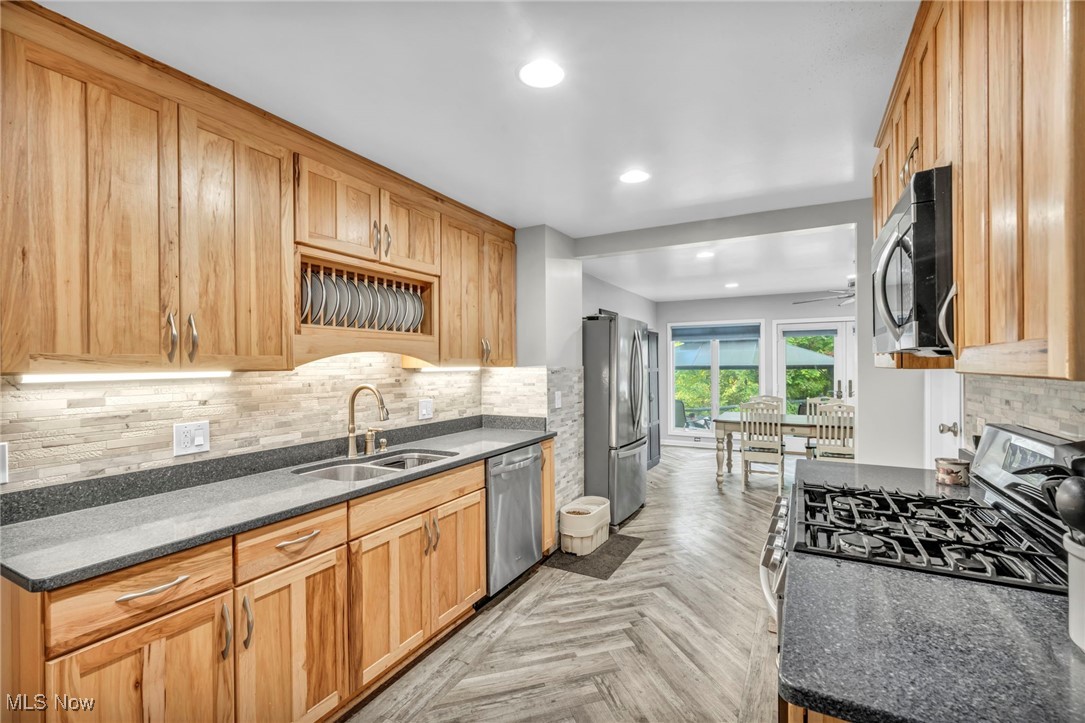 23400 Cedar Point Road Brook Park, OH 44142 - Photo 4 of 35 Gallery Image 4
