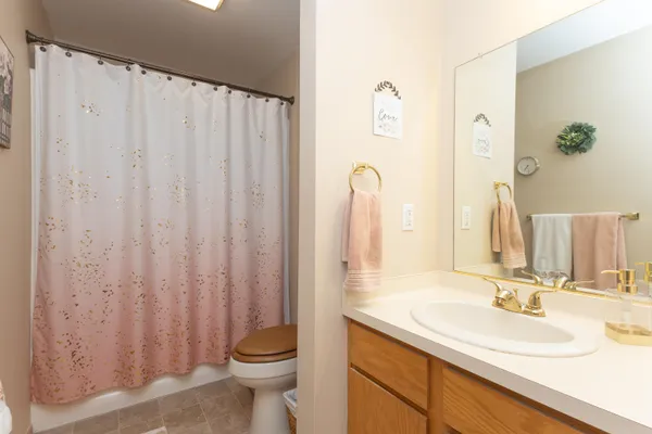 $274,900 | 841 East Windfield Place, Appleton, WI 54911