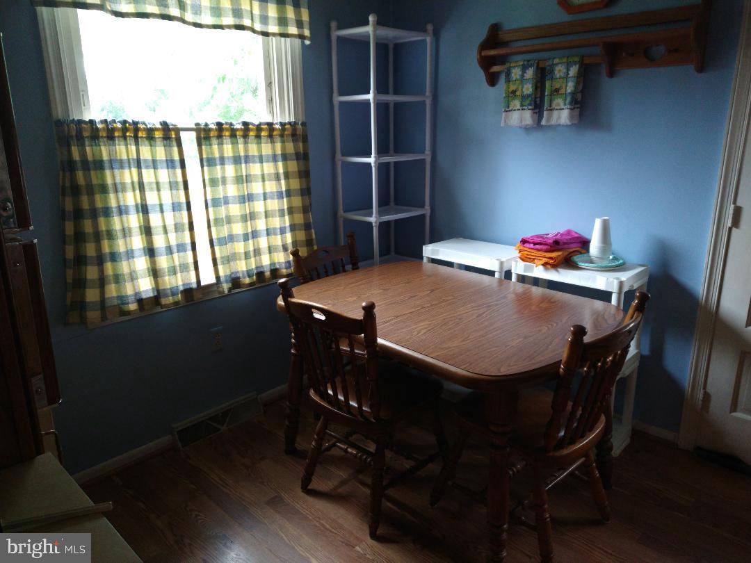 23 Woodhill Road Willow Grove, PA 19090 - Photo 8 of 15 Gallery Image 8