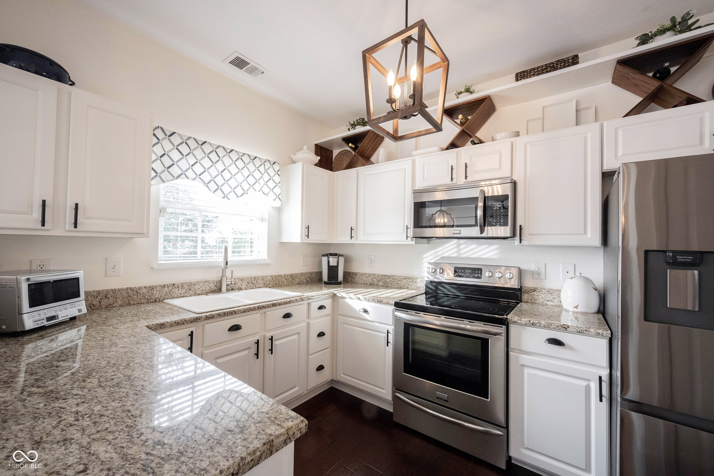 1463 Shadow Ridge Road Carmel, IN 46280 - Photo 3 of 45