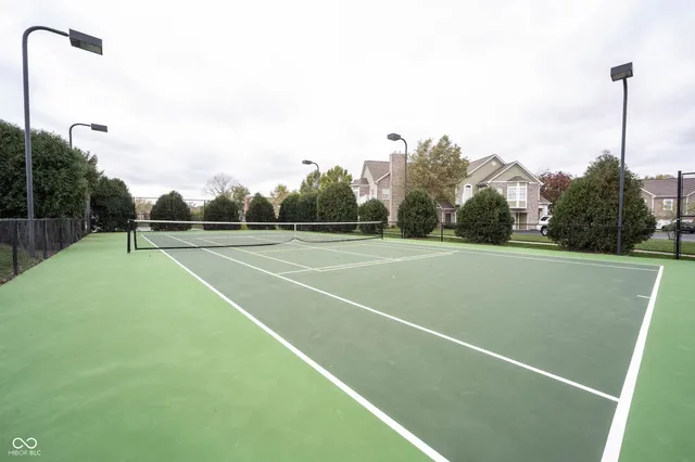 $323,500 | 1463 Shadow Ridge Road, Carmel, IN 46280