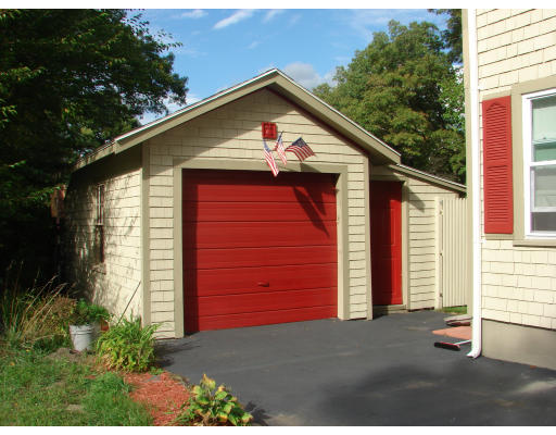 61 Reed Street Randolph, MA 02368 - Photo 4 of 20 Gallery Image 4