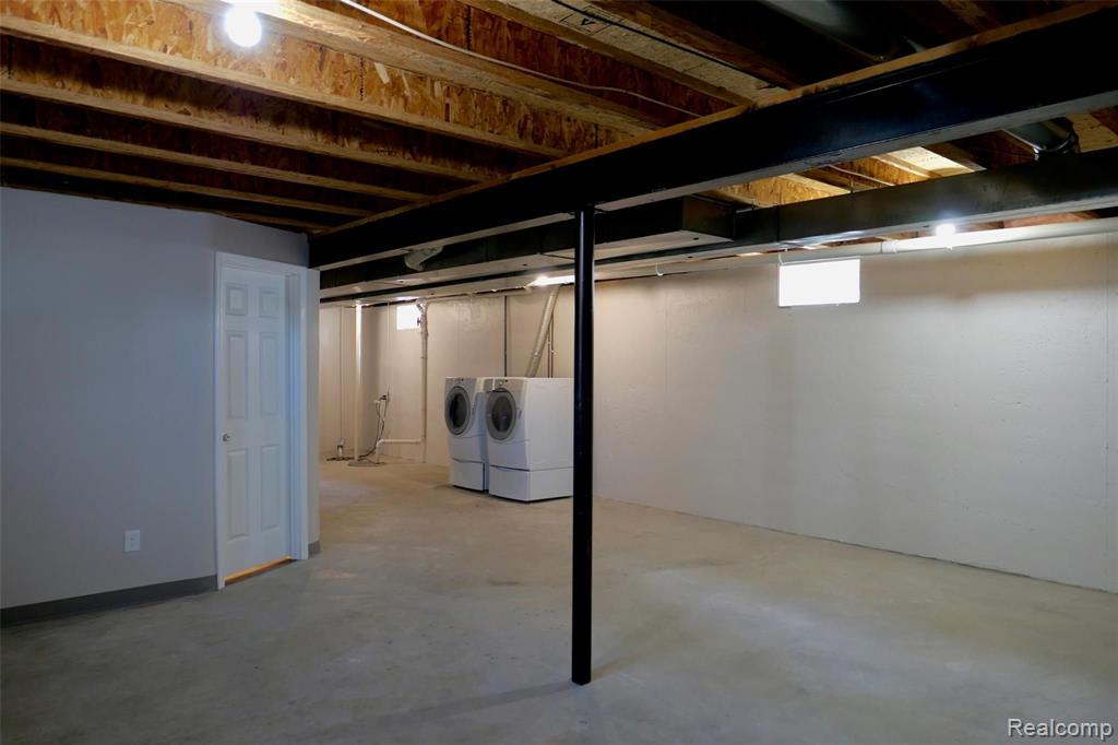 20440 East 14 Mile Road Roseville, MI 48066 - Photo 19 of 22