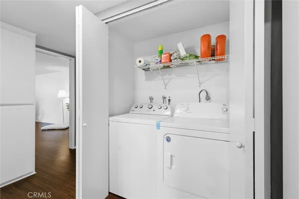 $700,000 | 4275 VÃa Arbolada, Unit 210, Los Angeles, CA 90042