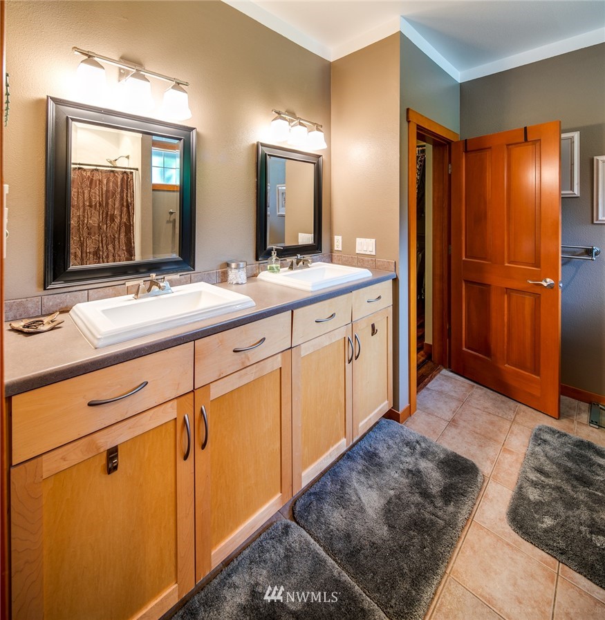 564 West Badger Road Lynden, WA 98264 - Photo 11 of 25