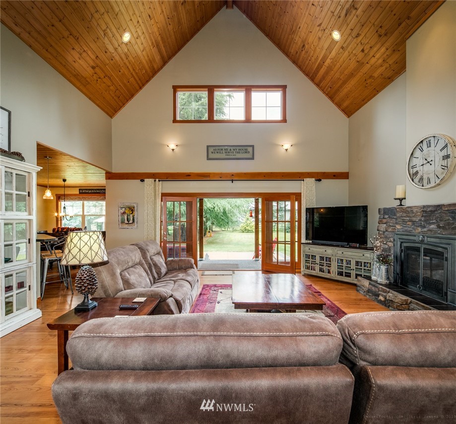 564 West Badger Road Lynden, WA 98264 - Photo 5 of 25