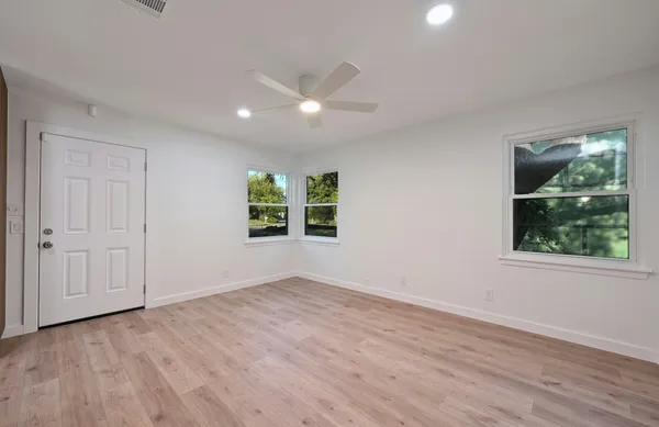$2,300 | 4611 Goliad Lane, Austin, TX 78745