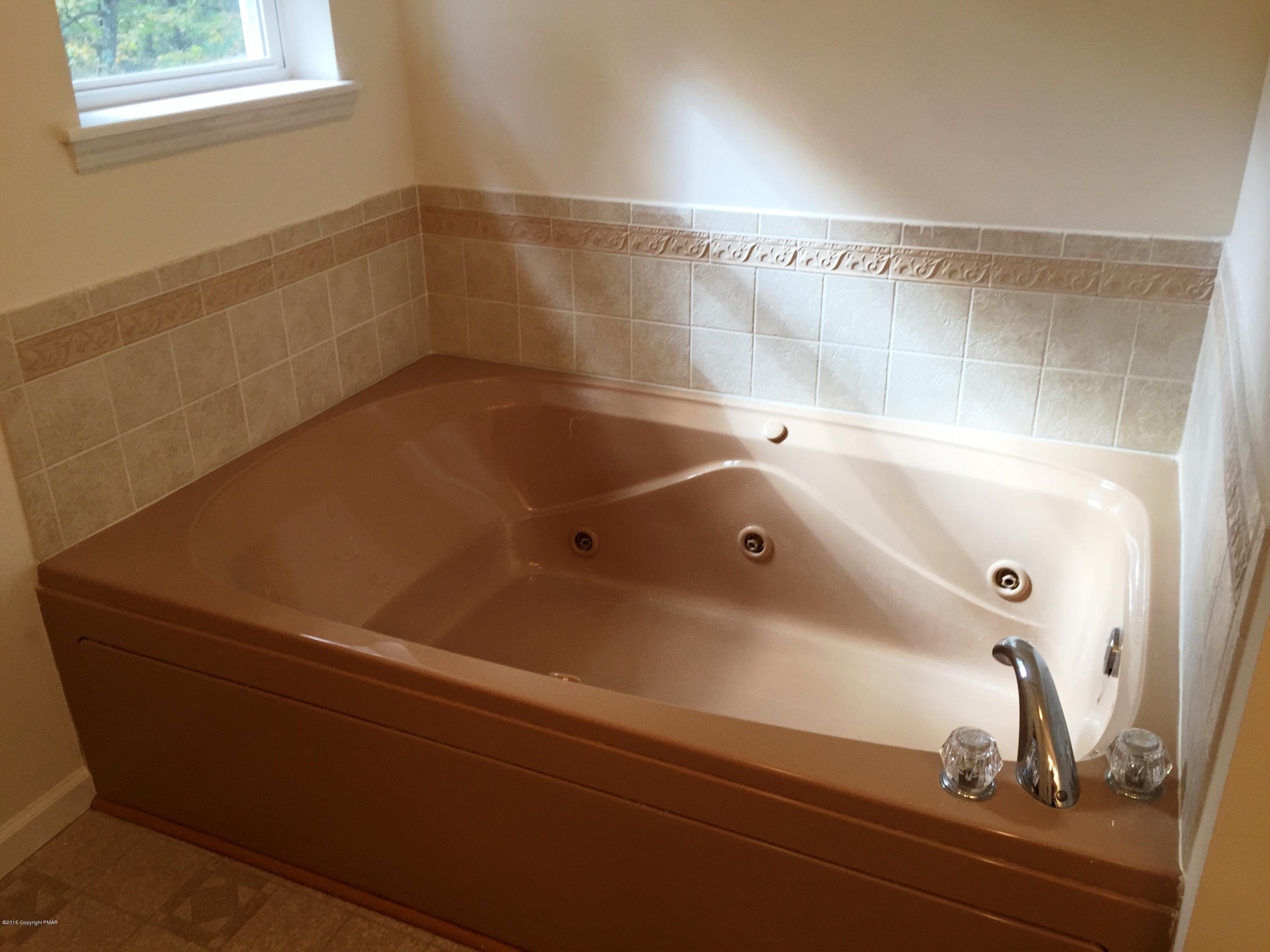 168 Whitetail Road Henryville, PA 18332 - Photo 18 of 28 a close up of a sink