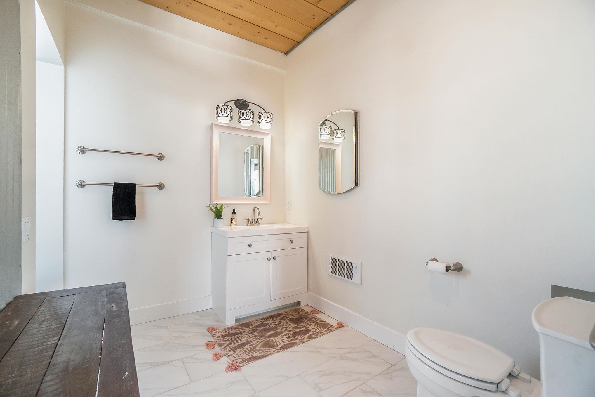 9591 South Cedar Road Cedar, MI 49621 - Photo 15 of 25 1909381-14.JPG