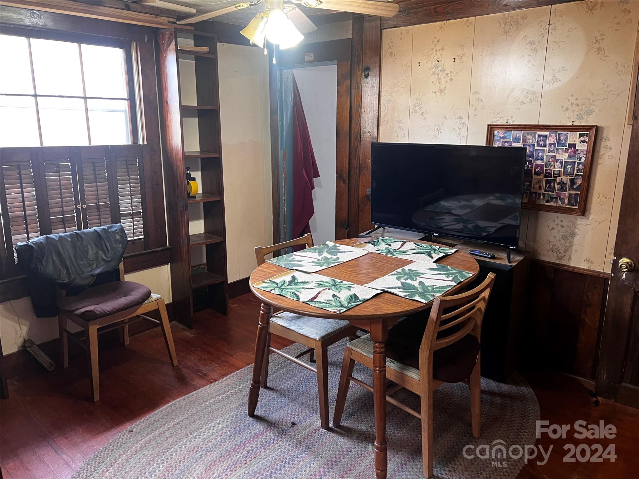 655 Lippard Road Salisbury, NC 28146 - Photo 13 of 18 a dining room with furniture and wooden floor