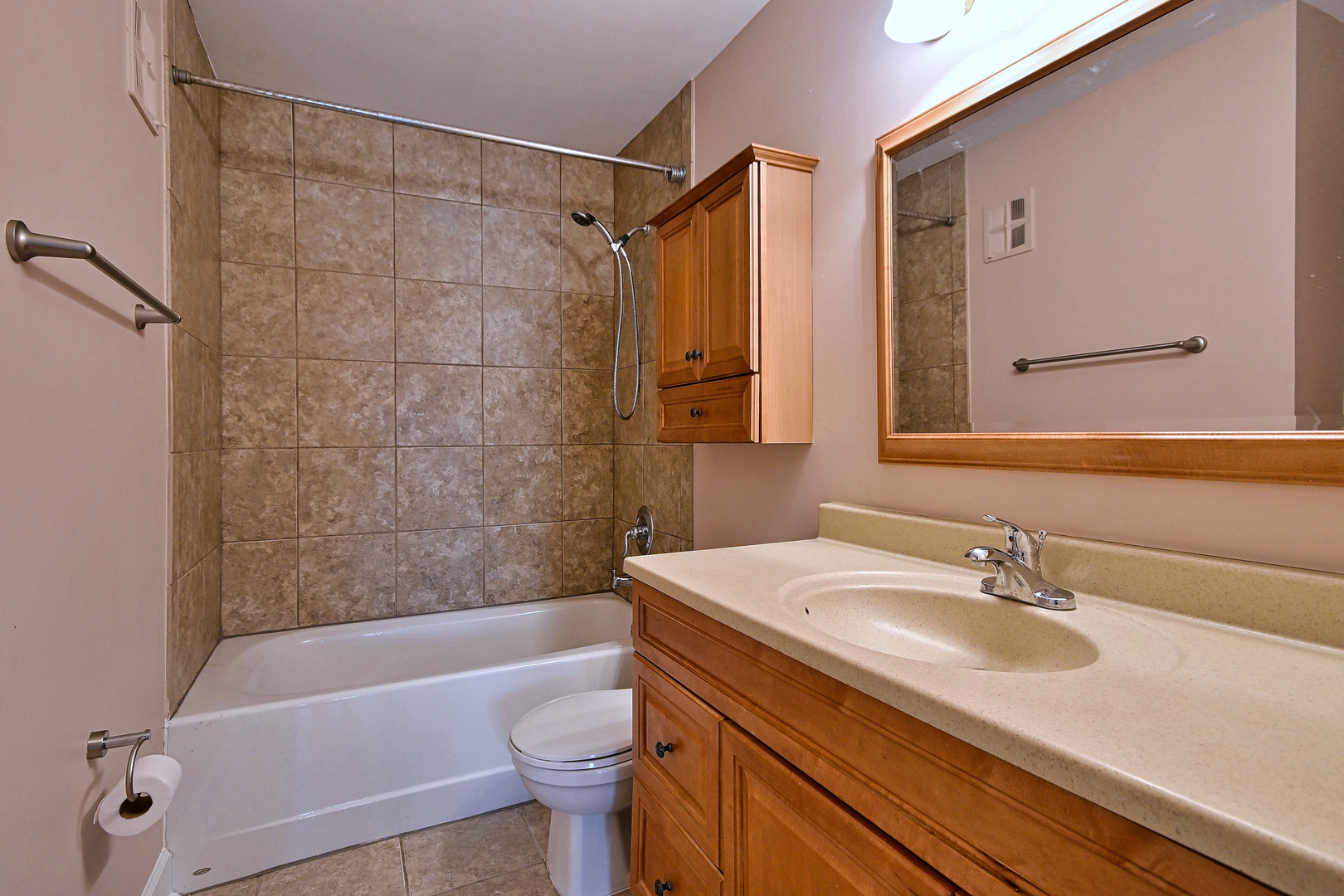 850 South Lorraine Road, Unit 3E Wheaton, IL 60189 - Photo 17 of 26 Gallery Image 17