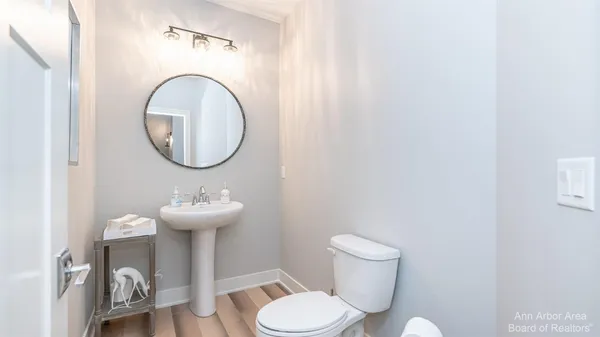 $899,194 | 7124 Black Cherry Lane, Saline, MI 48176