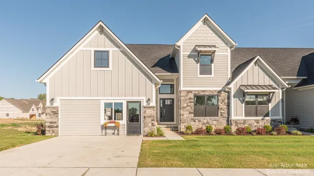 $899,194 | 7124 Black Cherry Lane, Saline, MI 48176