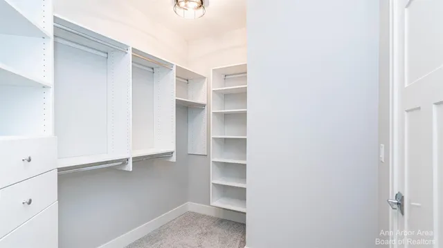 $899,194 | 7124 Black Cherry Lane, Saline, MI 48176