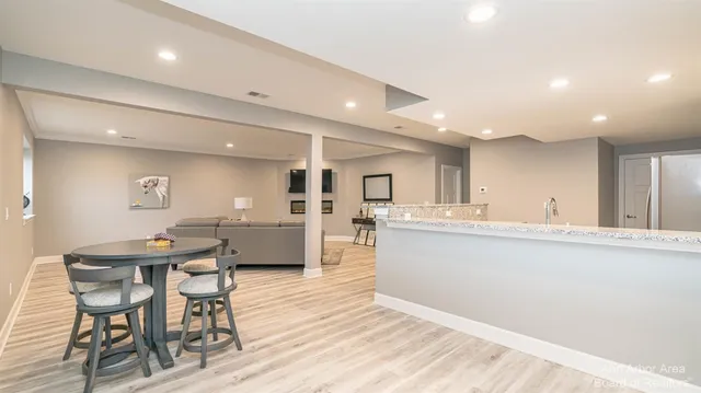 $899,194 | 7124 Black Cherry Lane, Saline, MI 48176