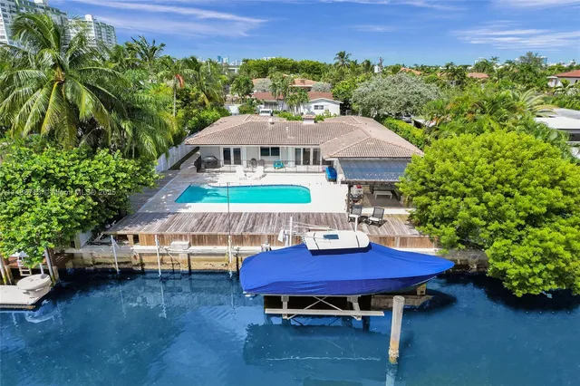 $3,199,001 | 1912 Northeast 119th Road, North Miami, FL 33181