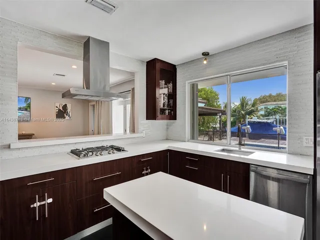 $3,199,001 | 1912 Northeast 119th Road, North Miami, FL 33181