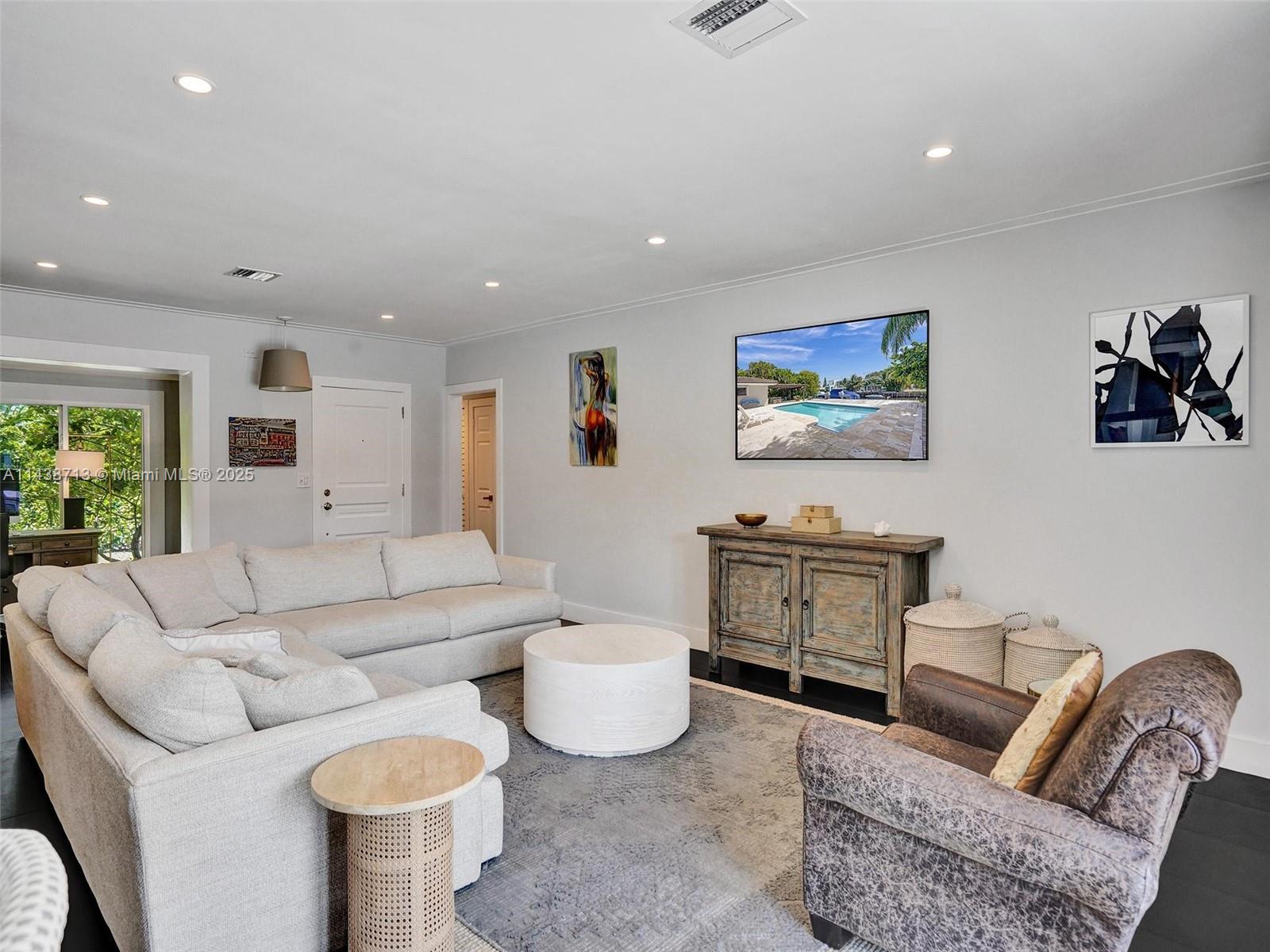 1912 Northeast 119th Road North Miami, FL 33181 - Photo 32 of 79