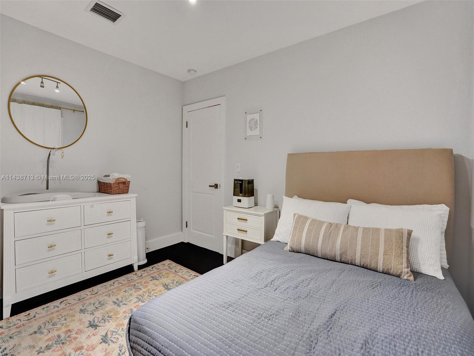 1912 Northeast 119th Road North Miami, FL 33181 - Photo 44 of 79