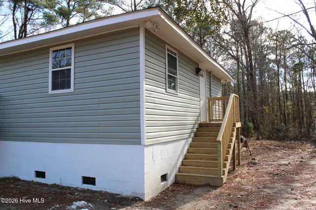 $1,955 | 319 Silver Dollar Road, Beaufort, NC 28516