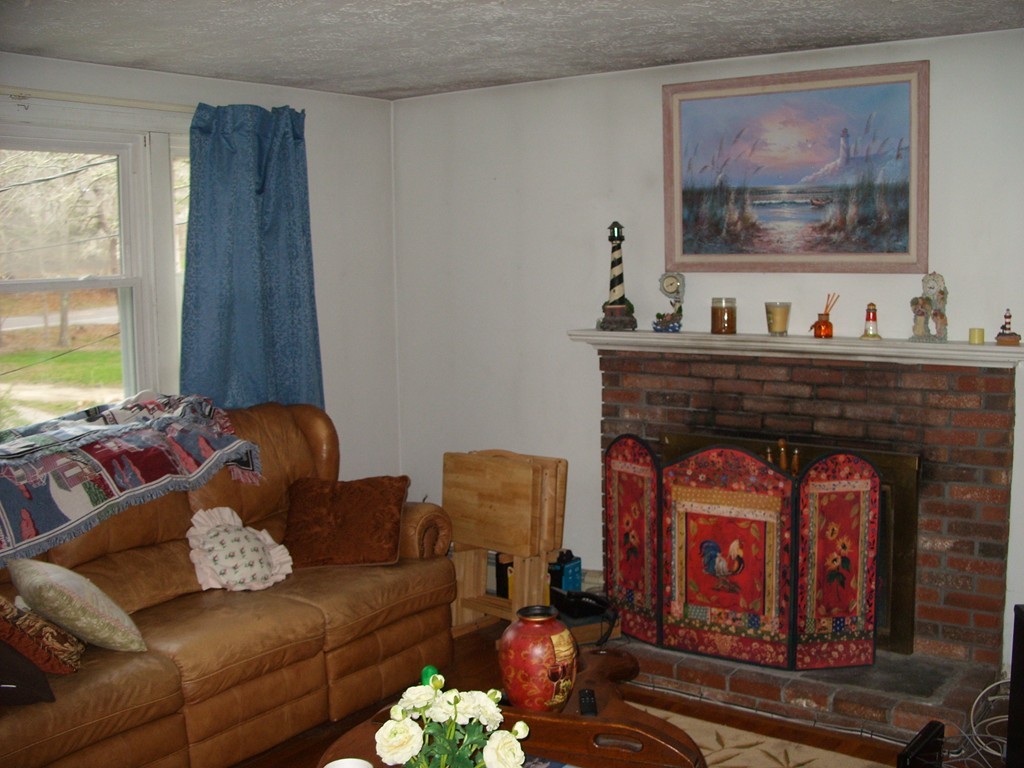 1707 State Road Plymouth, MA 02360 - Photo 5 of 6 Gallery Image 5